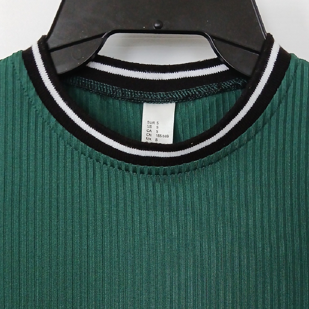 Green Ribbed Women's Top - Picture 4 of 7